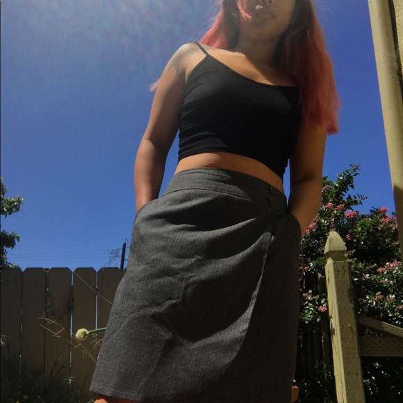 ♠️Dark Gray Pencil Skirt with POCKETS♠️ - Picture 3 of 3